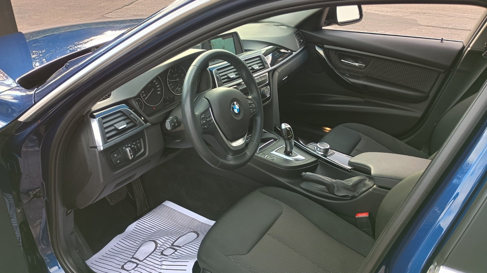 Billede af BMW 320i 2,0 Touring Advantage aut.
