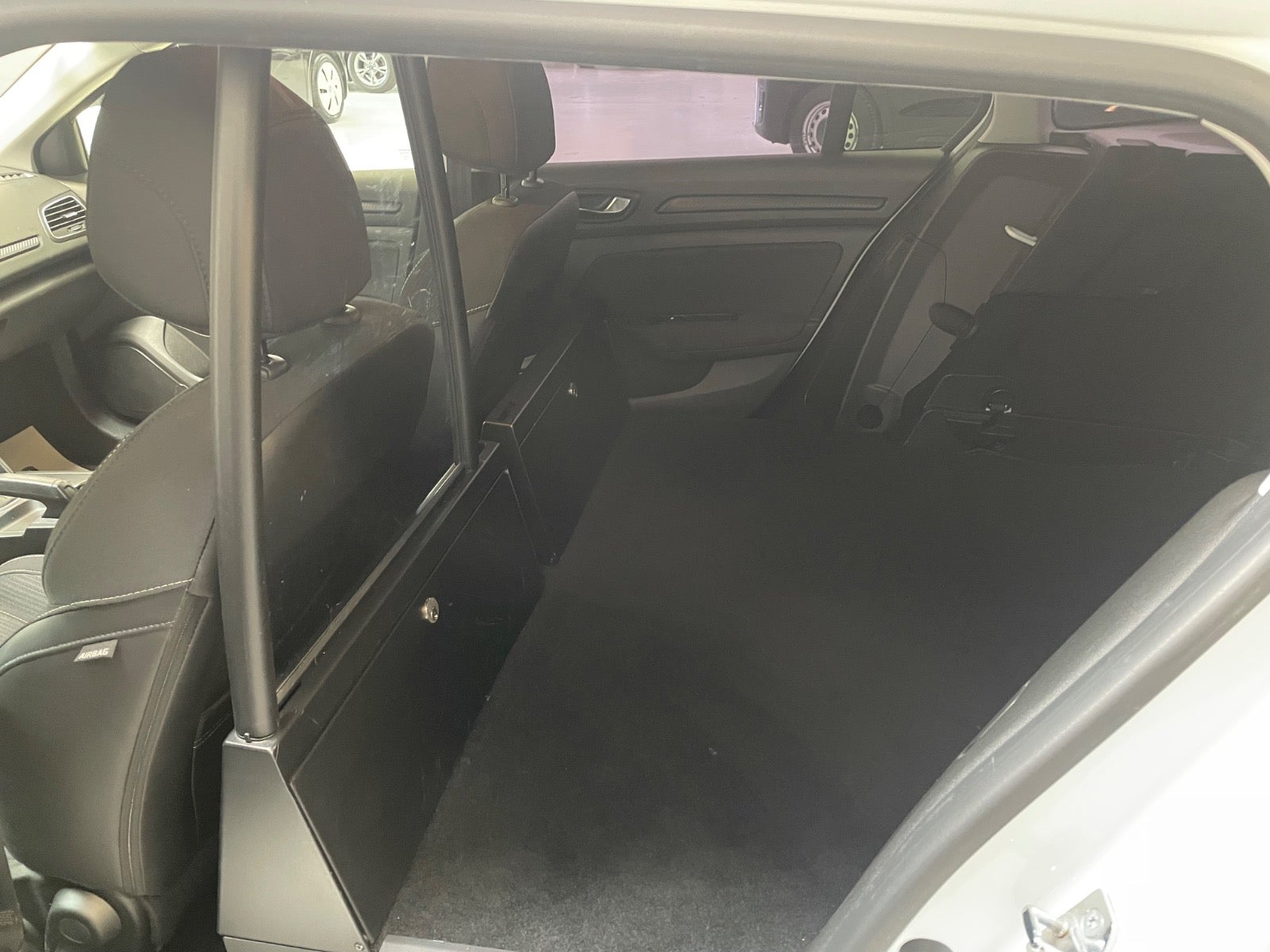 Billede af Renault Megane IV 1,5 dCi 115 Zen Sport Tourer EDC Van