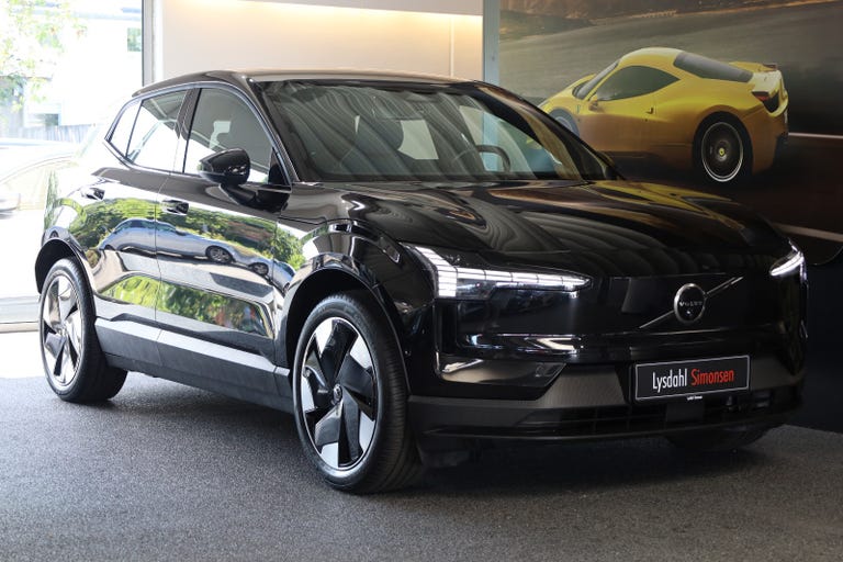 Volvo EX30 Extended Range Ultra