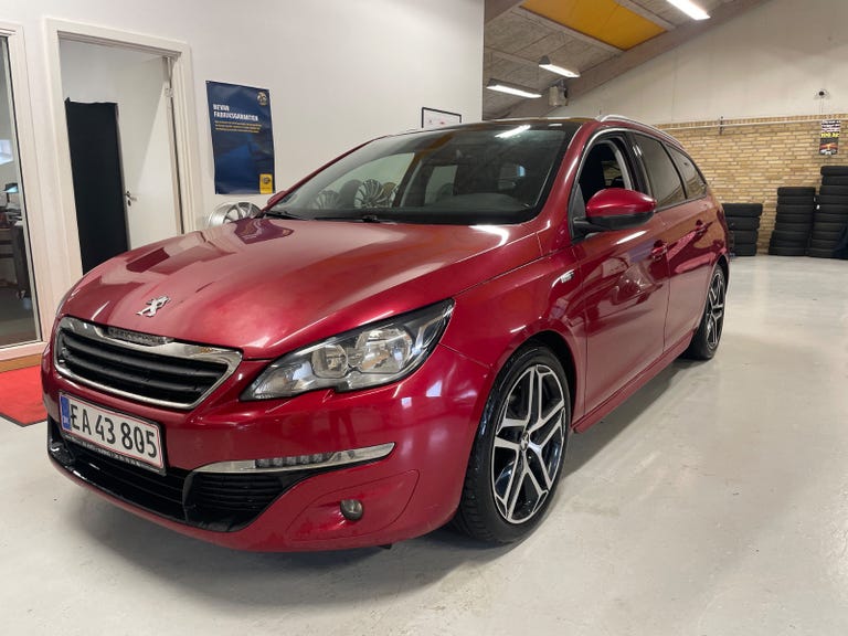 Peugeot 308 BlueHDi 120 Style Sky SW