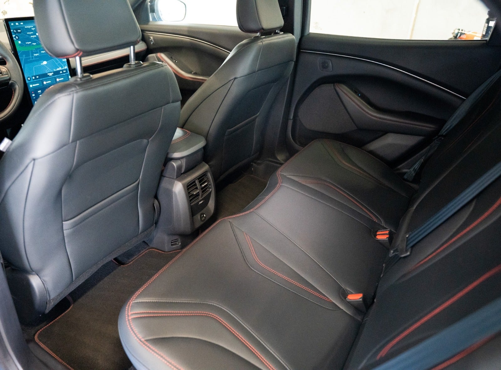 Billede af Ford Mustang Mach-E 70 Premium Standard Range AWD