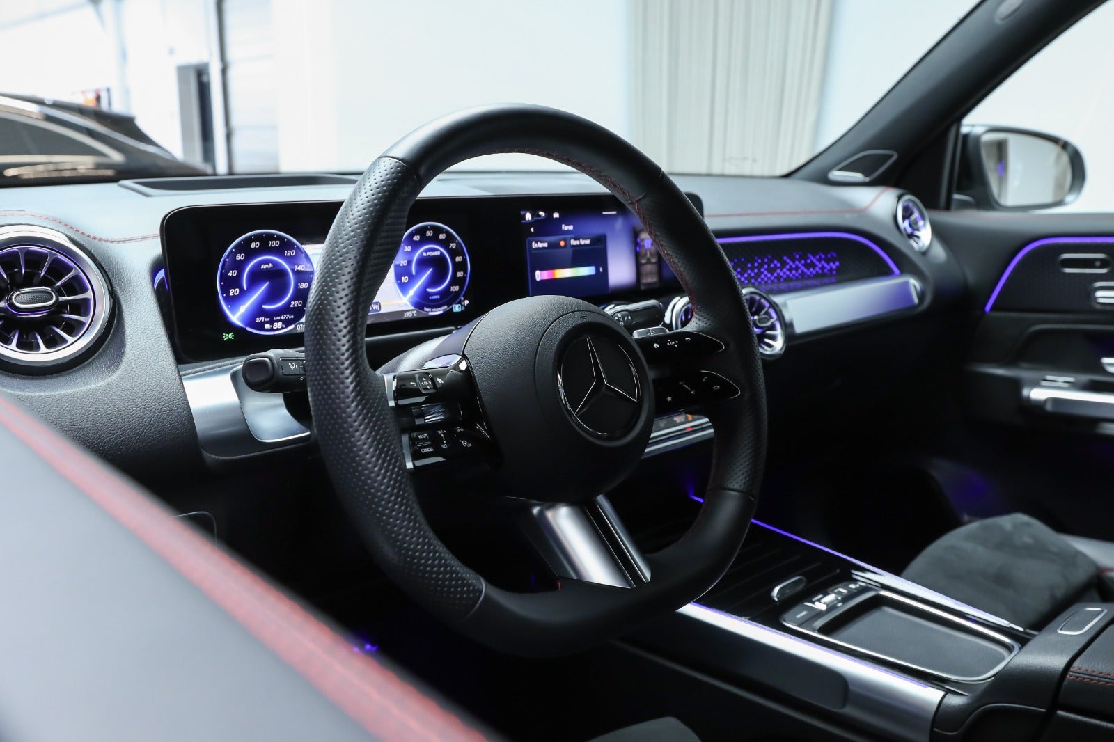 Mercedes-Benz EQB 250+