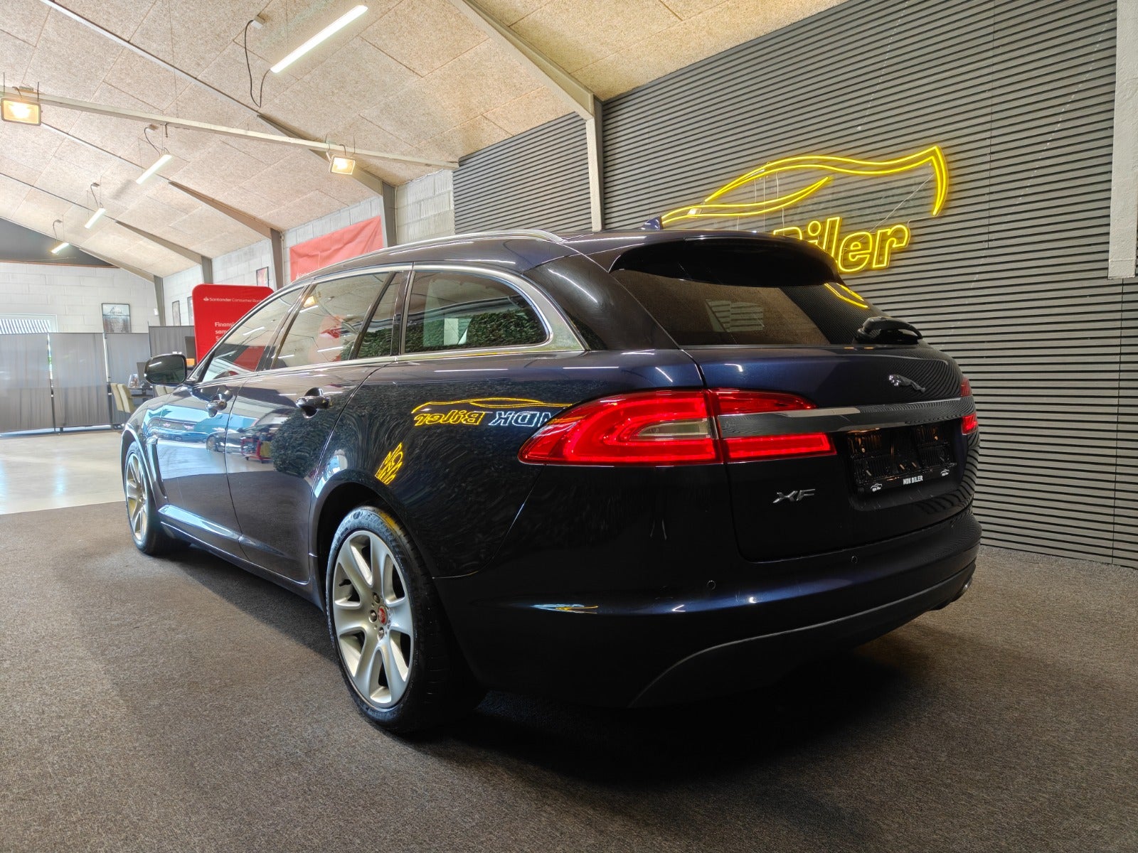 Billede af Jaguar XF 2,2 D S Portfolio Sportbrake aut.