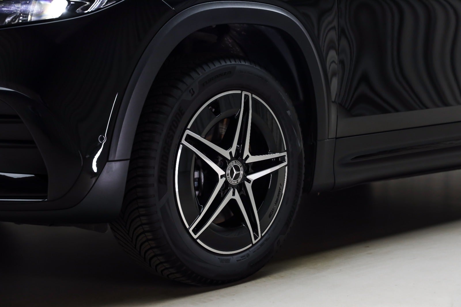 Mercedes-Benz EQB 250+ (8/8)