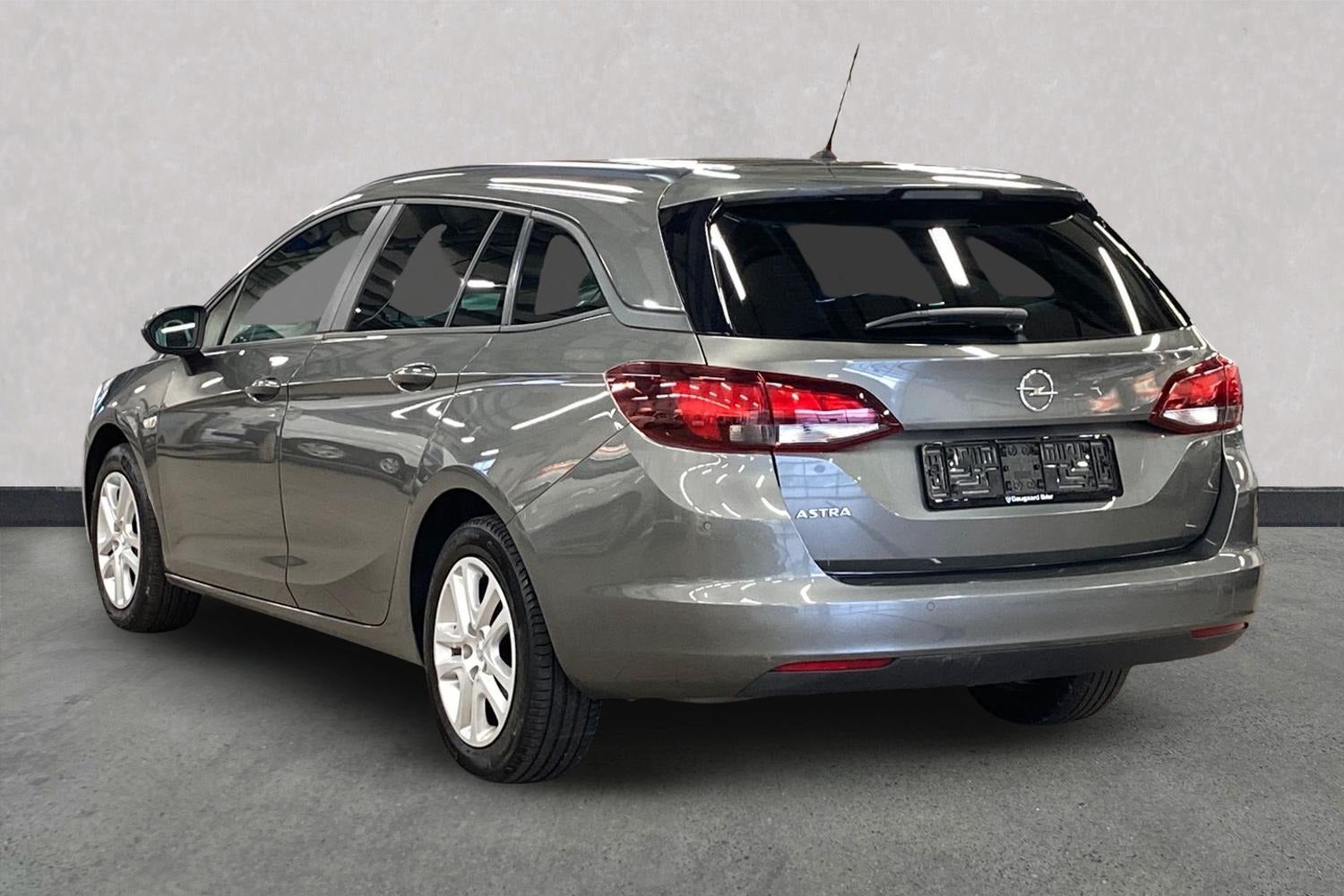 Billede af Opel Astra 1,2 T 110 Edition Sports Tourer