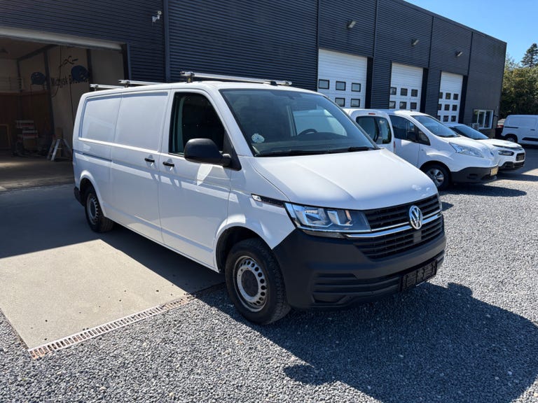 VW Transporter TDi 110 Kassevogn lang