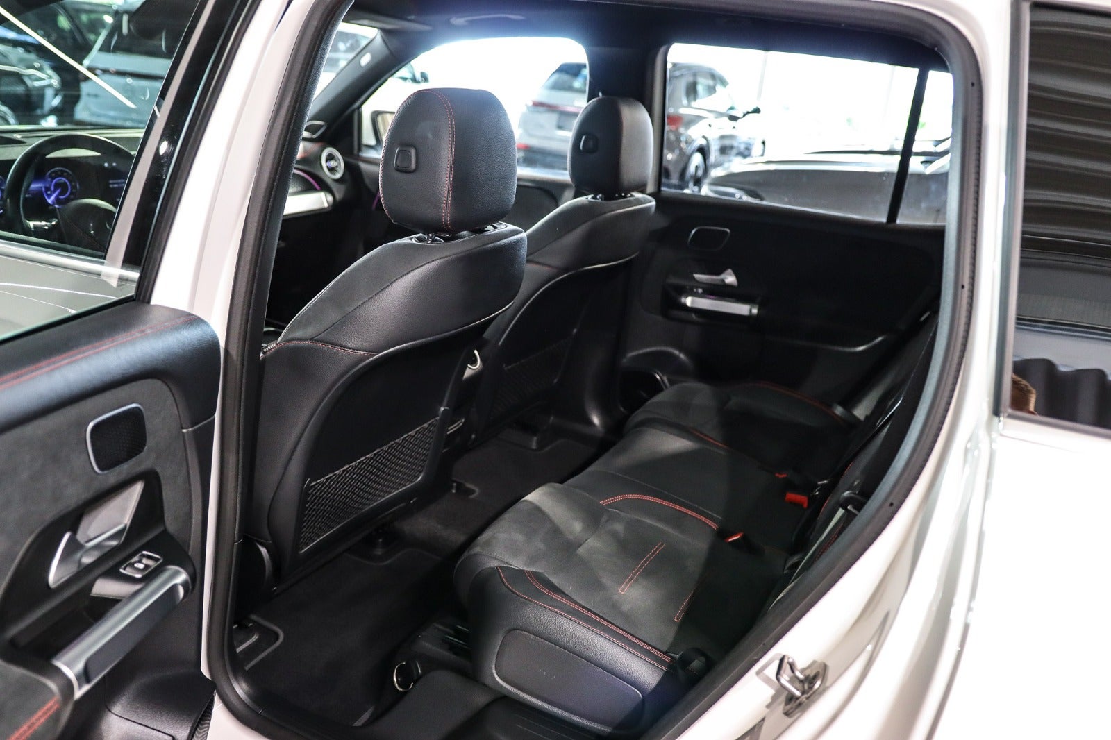 Billede af Mercedes EQB300  AMG Premium 4Matic