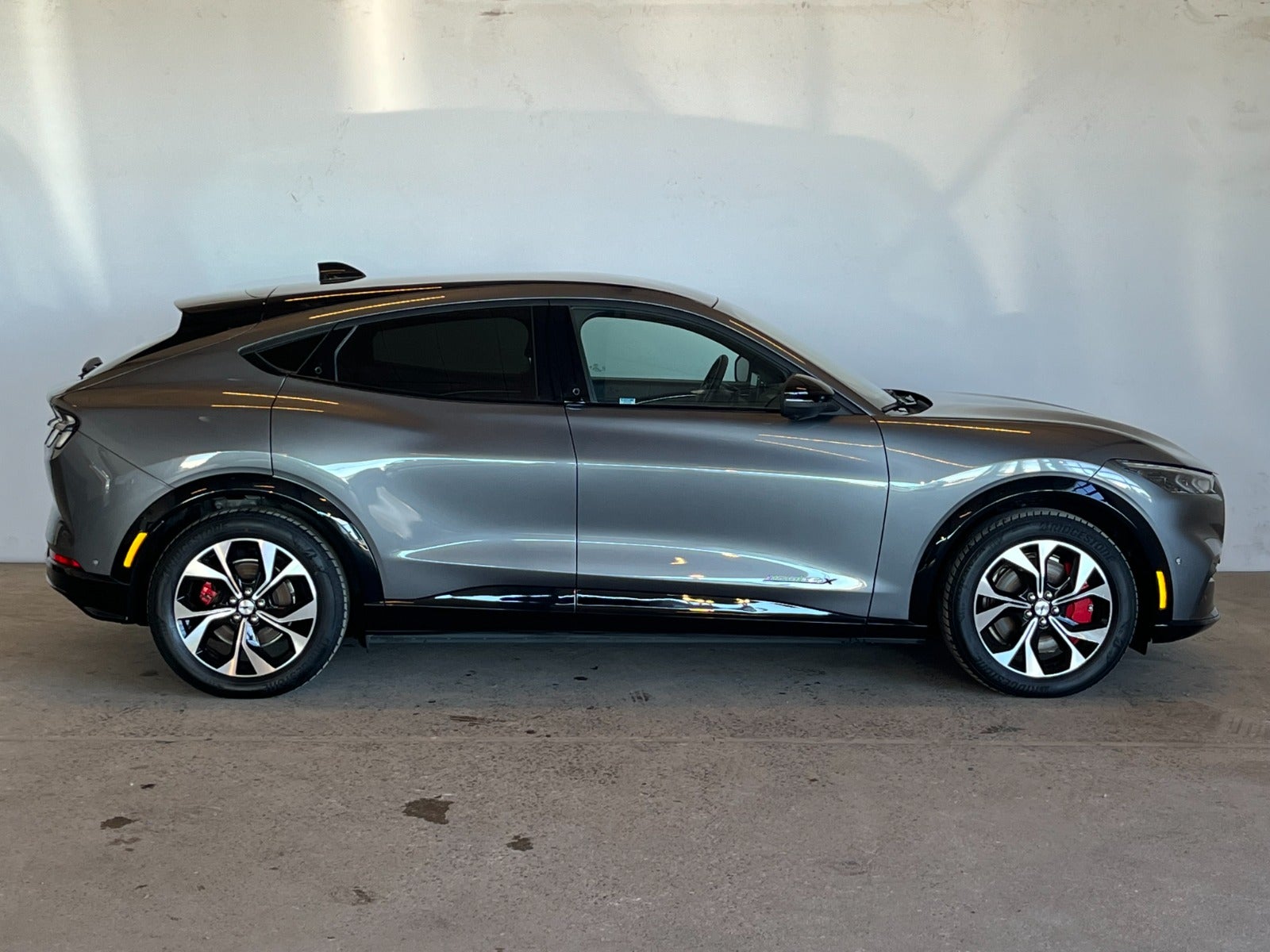 Ford Mustang Mach-E Extended Range AWD