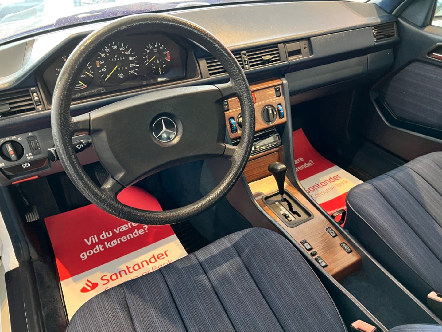 Mercedes 230 CE 1988