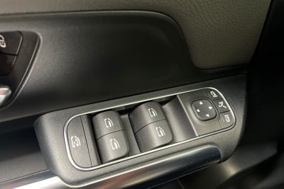 Mercedes EQA250 Electric Art
