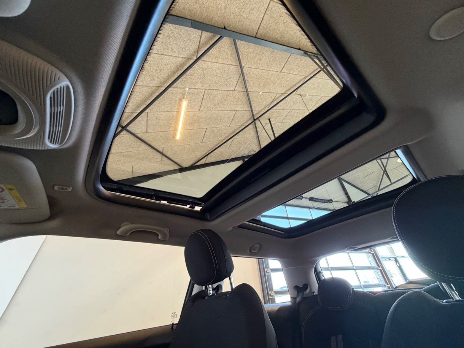 MINI Cooper SE Essential