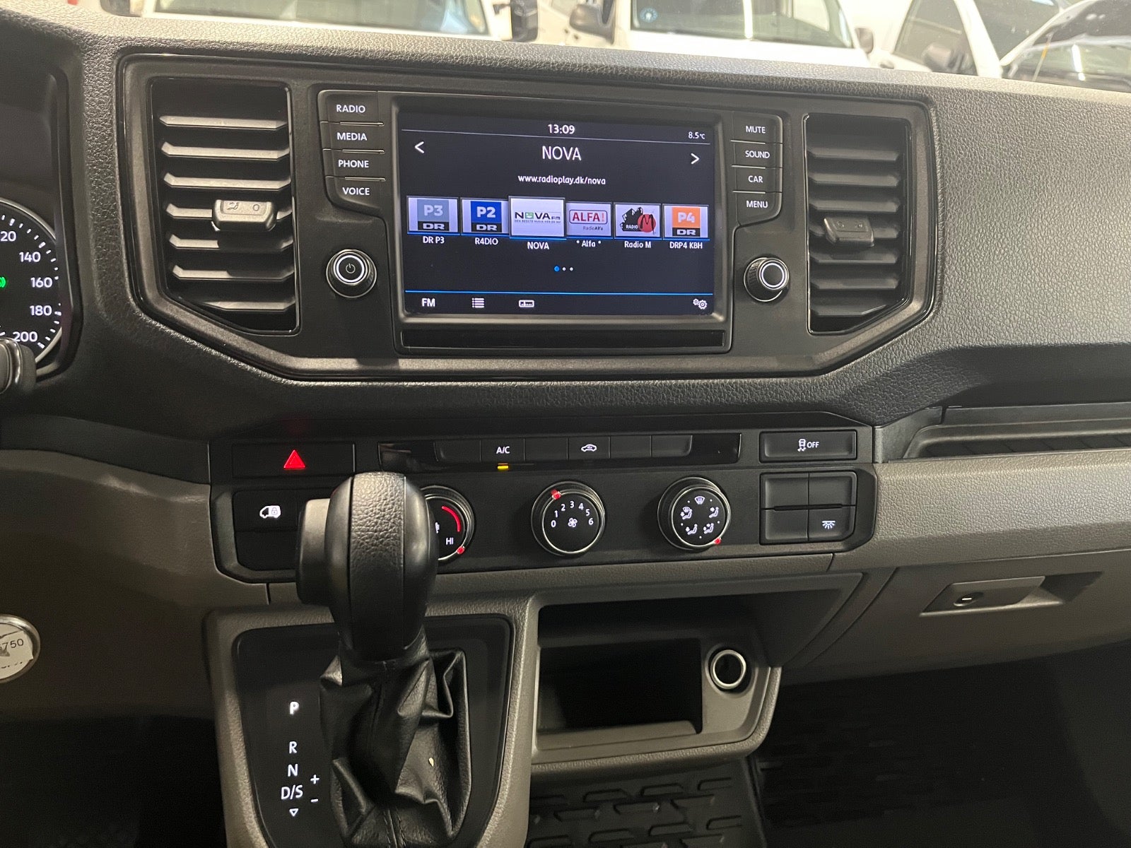 Billede af VW Crafter 35 2,0 TDi 140 Kassevogn L3H2