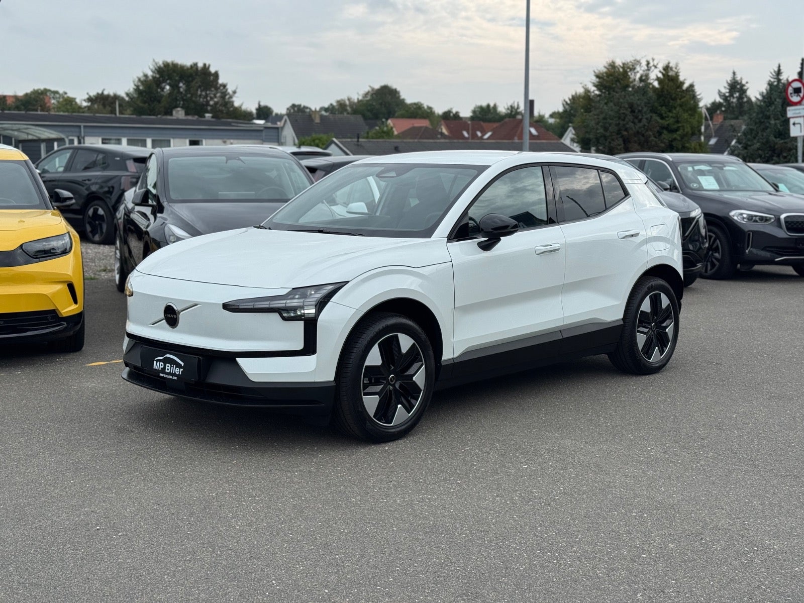 Billede af Volvo EX30  Standard Range Plus