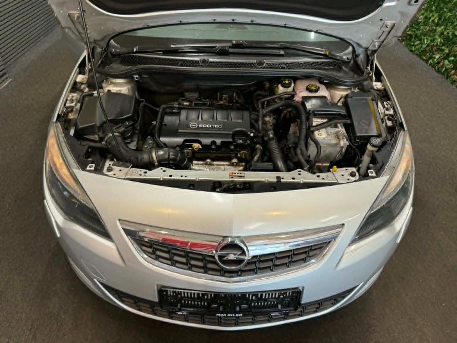 Billede af Opel Astra 1,4 T 140 Sport Sports Tourer