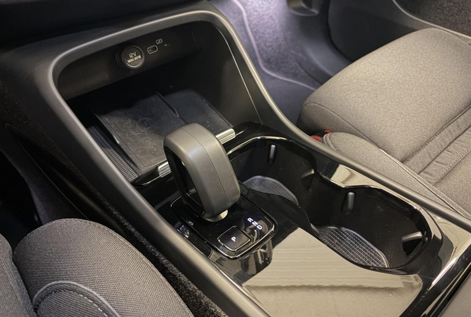 Volvo XC40 Standard Range Plus