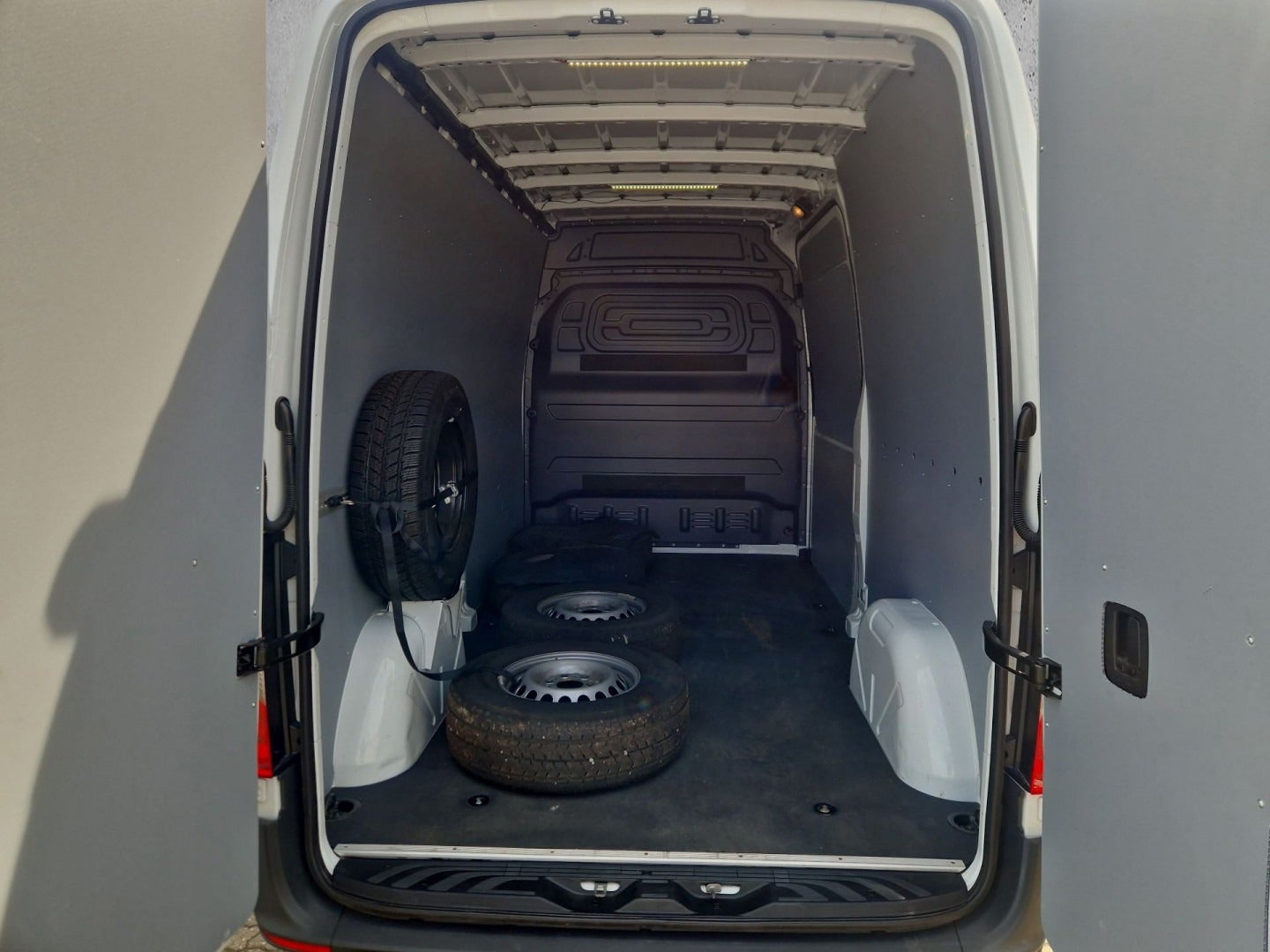 Billede af Mercedes eSprinter 312  A2 Kassevogn 3p