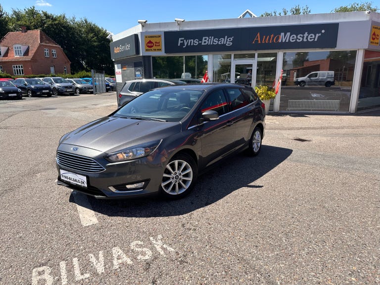 Ford Focus SCTi 125 Titanium stc.