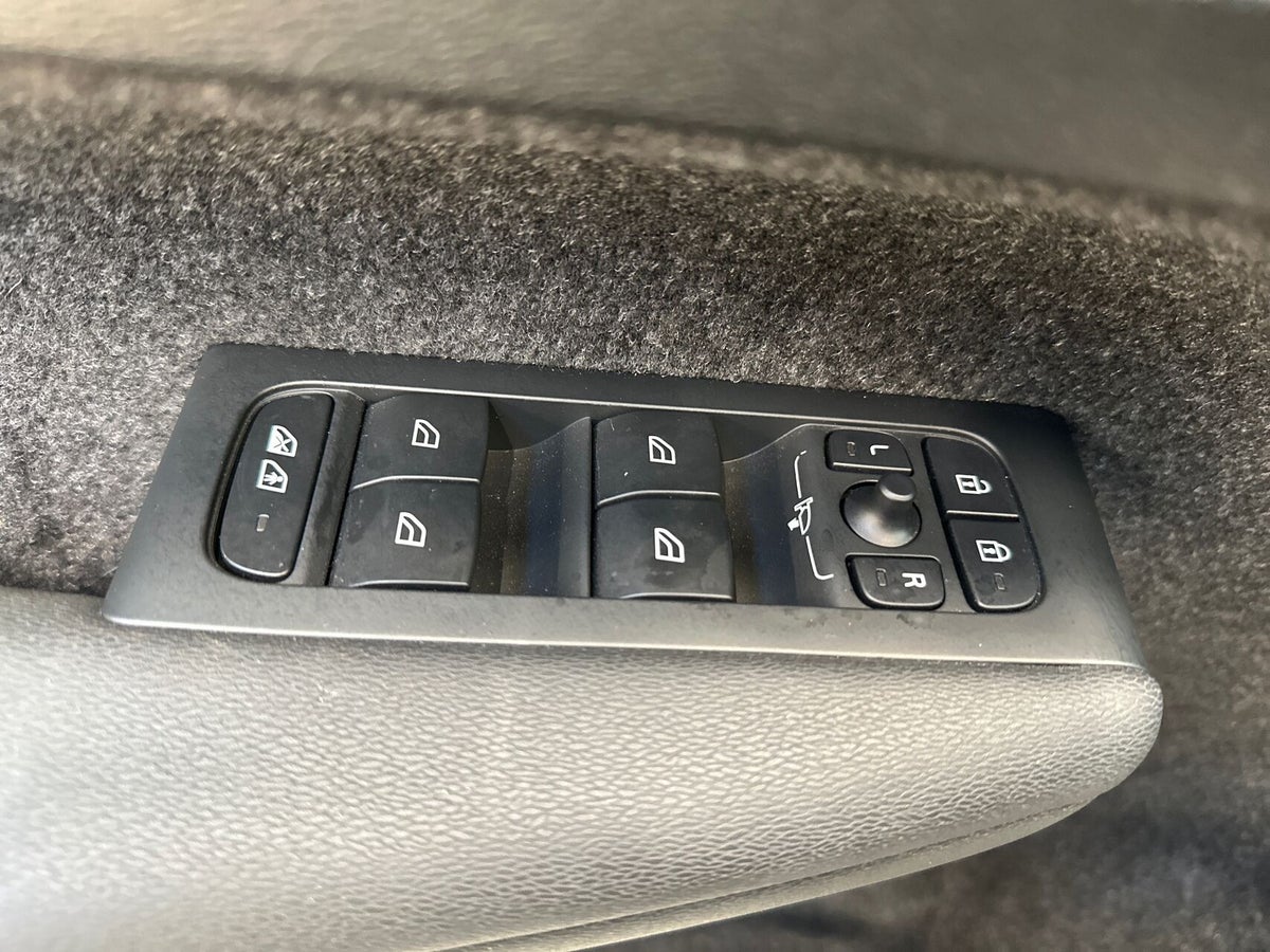 Volvo EX40 Twin Performance Ultra Black Edition billede 18