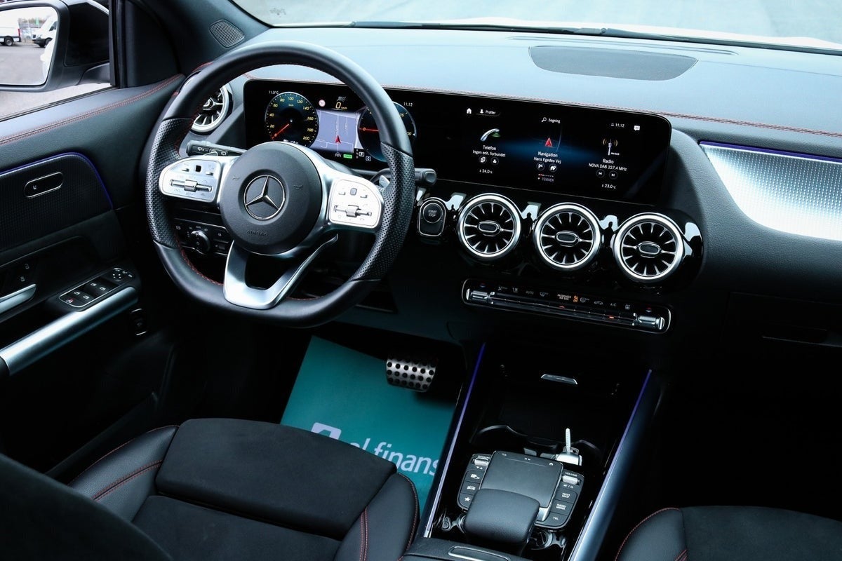 Billede af Mercedes EQA350  AMG Line 4Matic