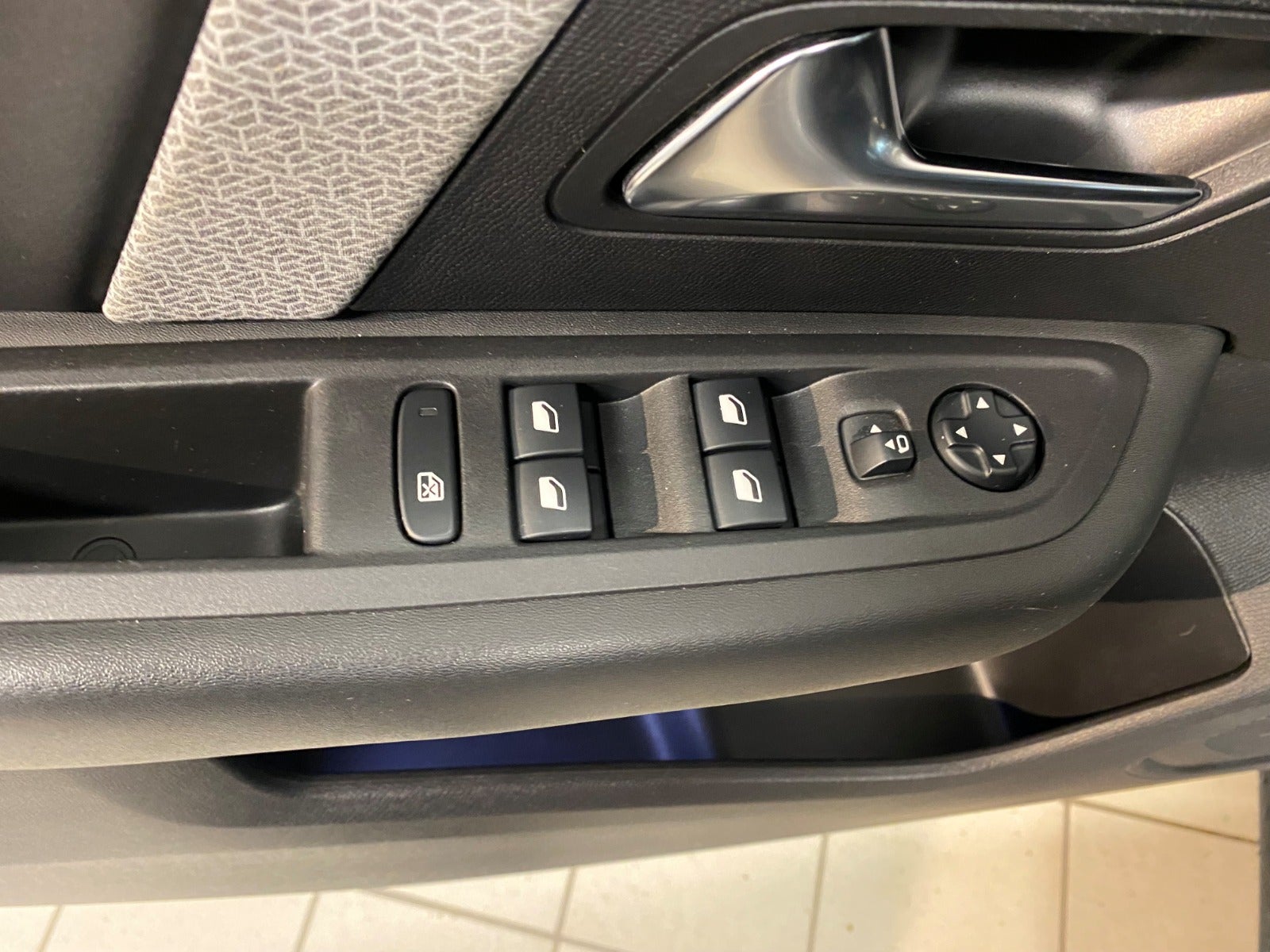 Billede af Citroën C4 1,2 PureTech 130 Shine EAT8