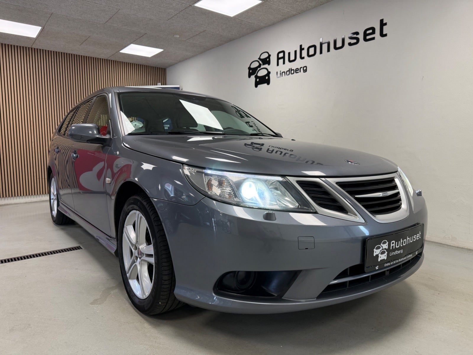 Billede af Saab 9-3 2,0 T Aero SportCombi XWD