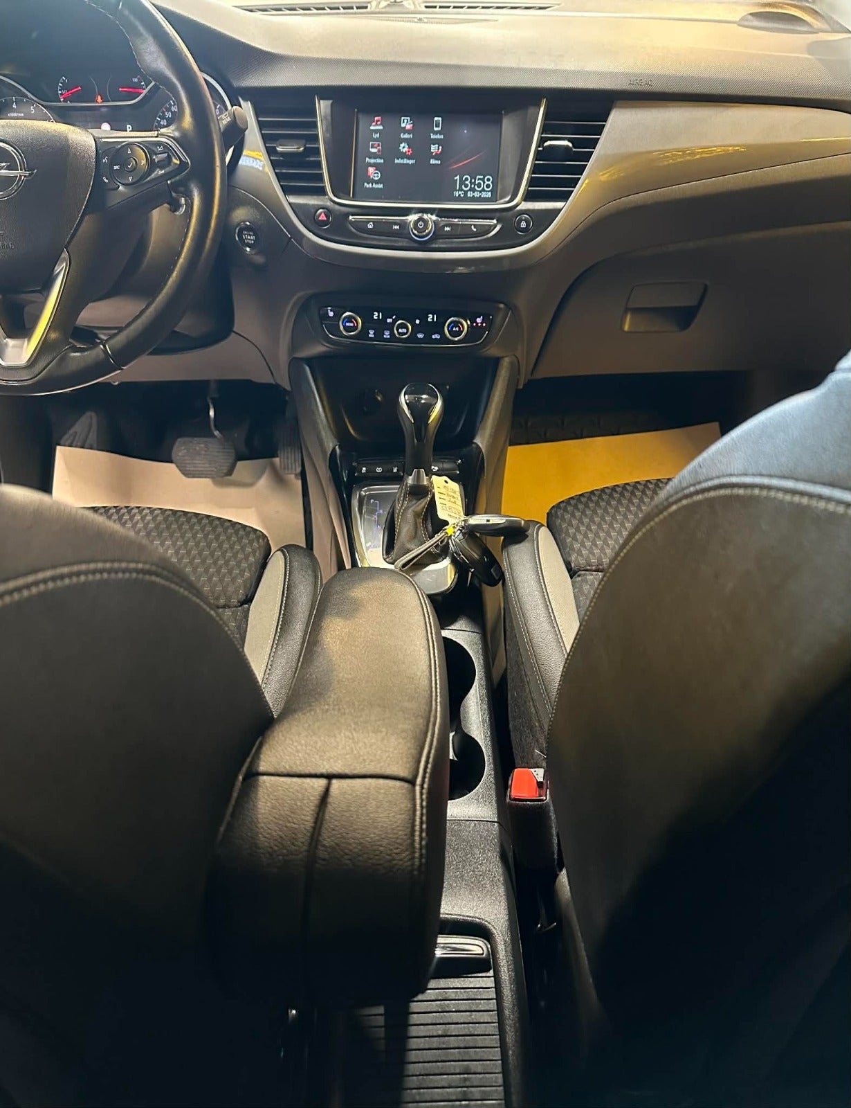 Billede af Opel Crossland X 1,2 T 130 Elegance aut.