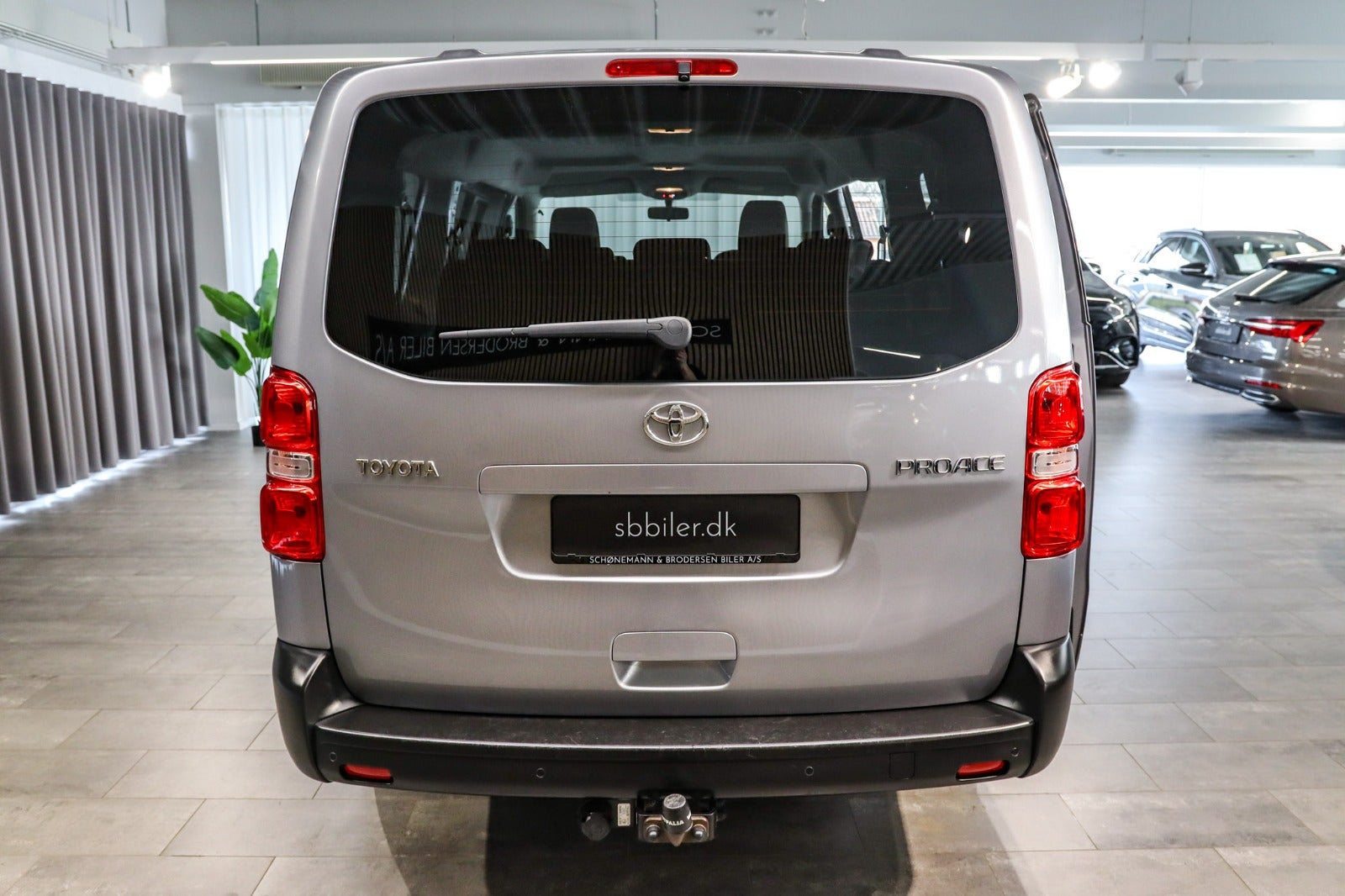 Billede af Toyota ProAce Verso 2,0 D 122 Long Family aut. 8prs