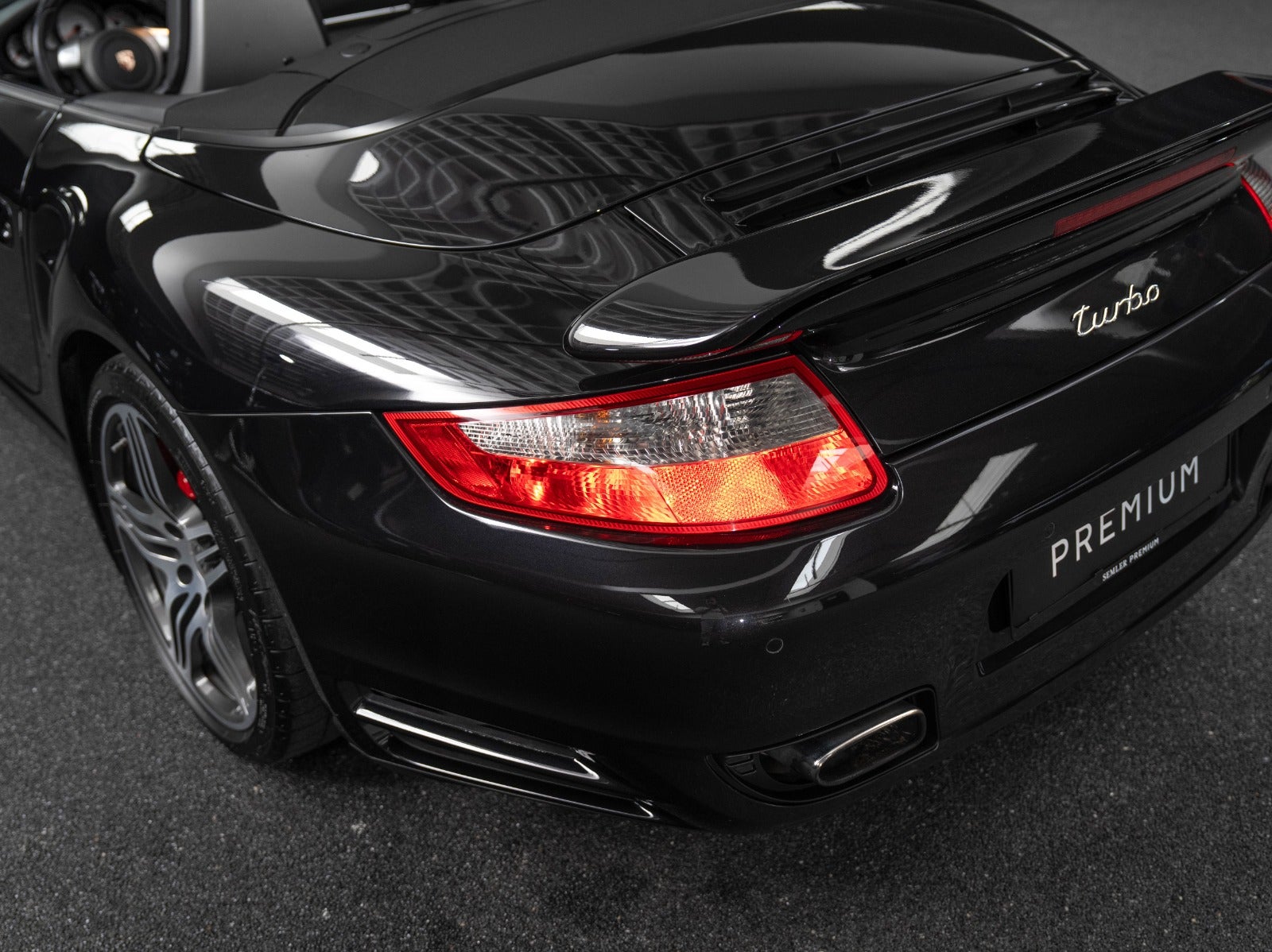 Gallery image 9 of 18