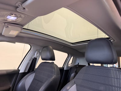 Peugeot 2008 BlueHDi 100 Allure Sky