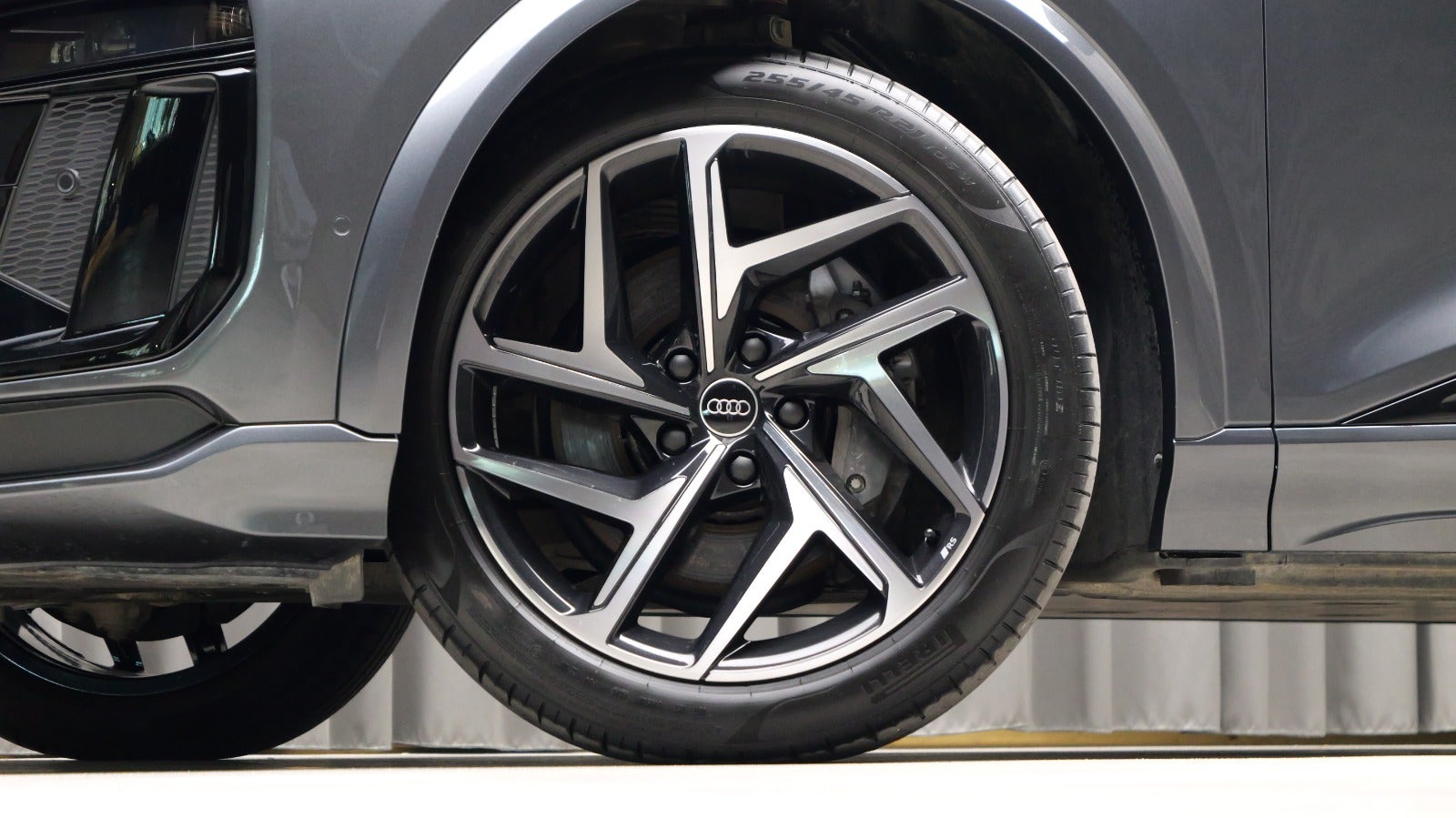 Audi SQ6 e-tron quattro