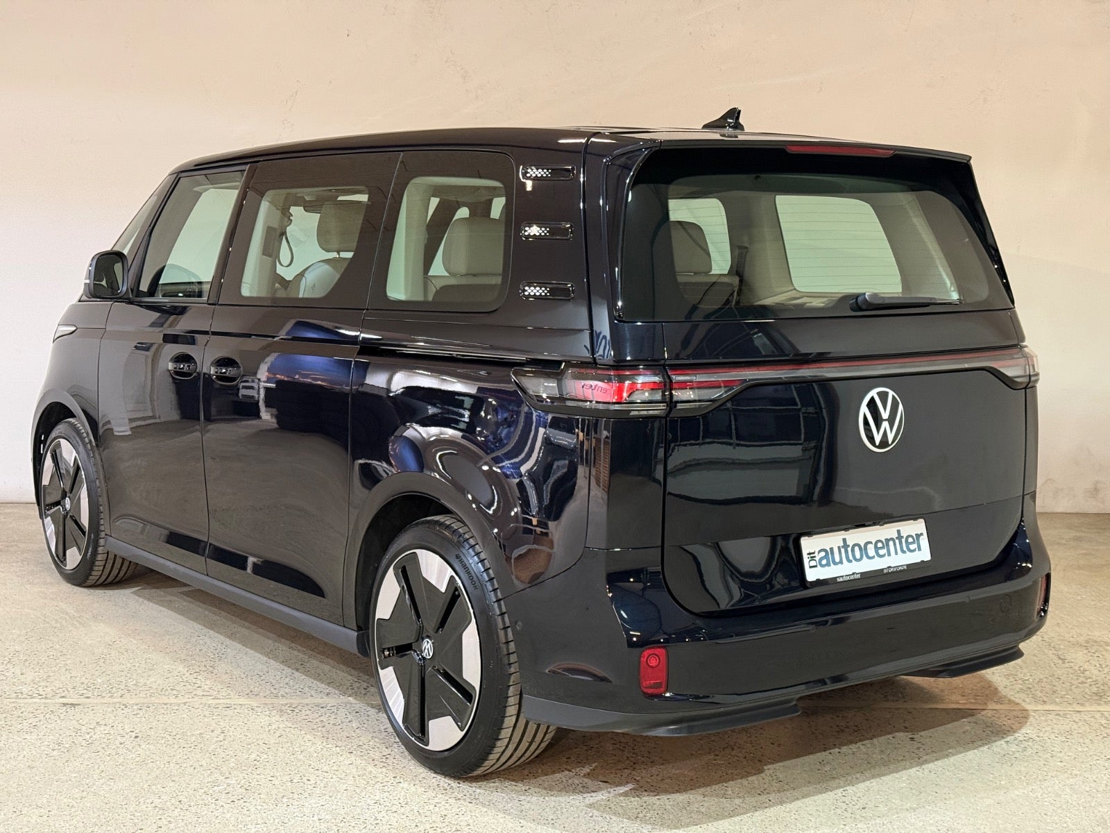 VW ID.Buzz Pro SWB