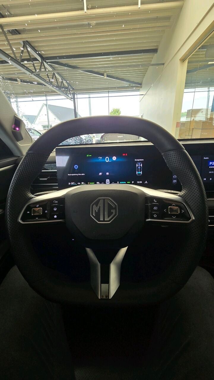 MG HS PHEV Luxury
