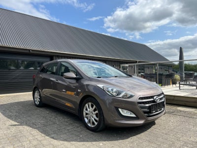 Hyundai i30 1,6 CRDi 110 Active+ CW Diesel modelår 2015 km 224000 ABS airbag, Hyundai i30 1.6 CRDI b