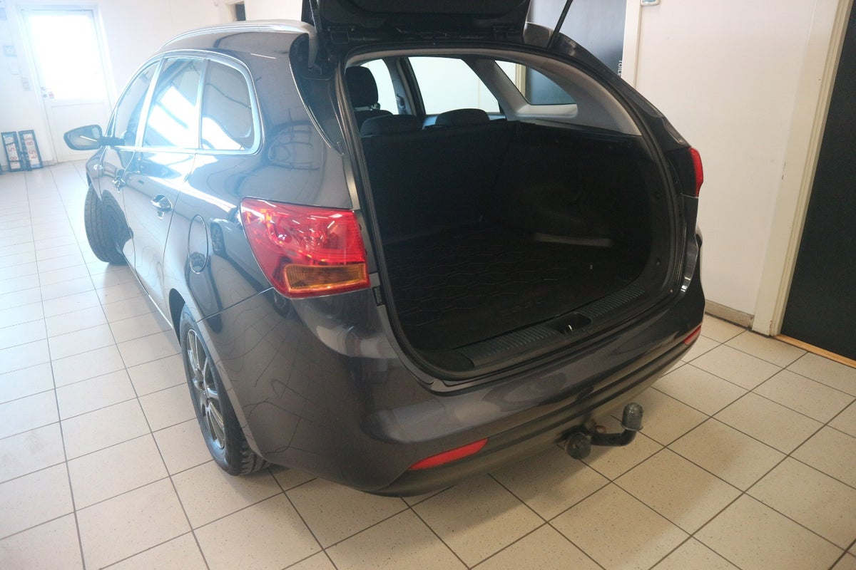 Kia Ceed CRDi 128 Limited SW