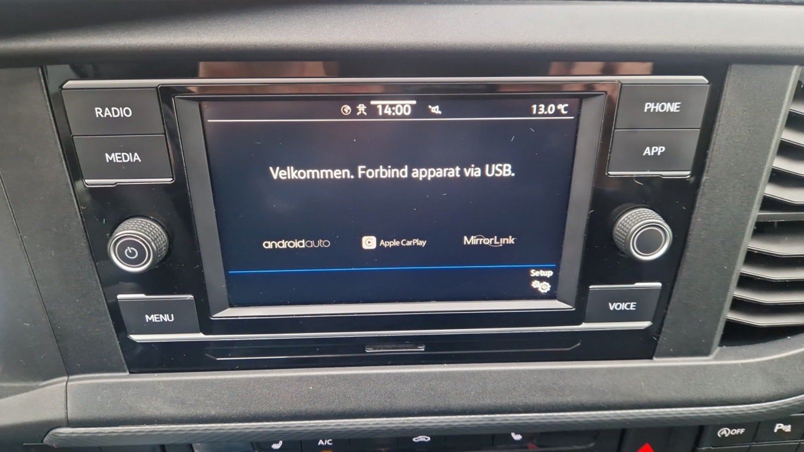 Billede af VW Transporter 2,0 TDi 150 Kassevogn DSG lang