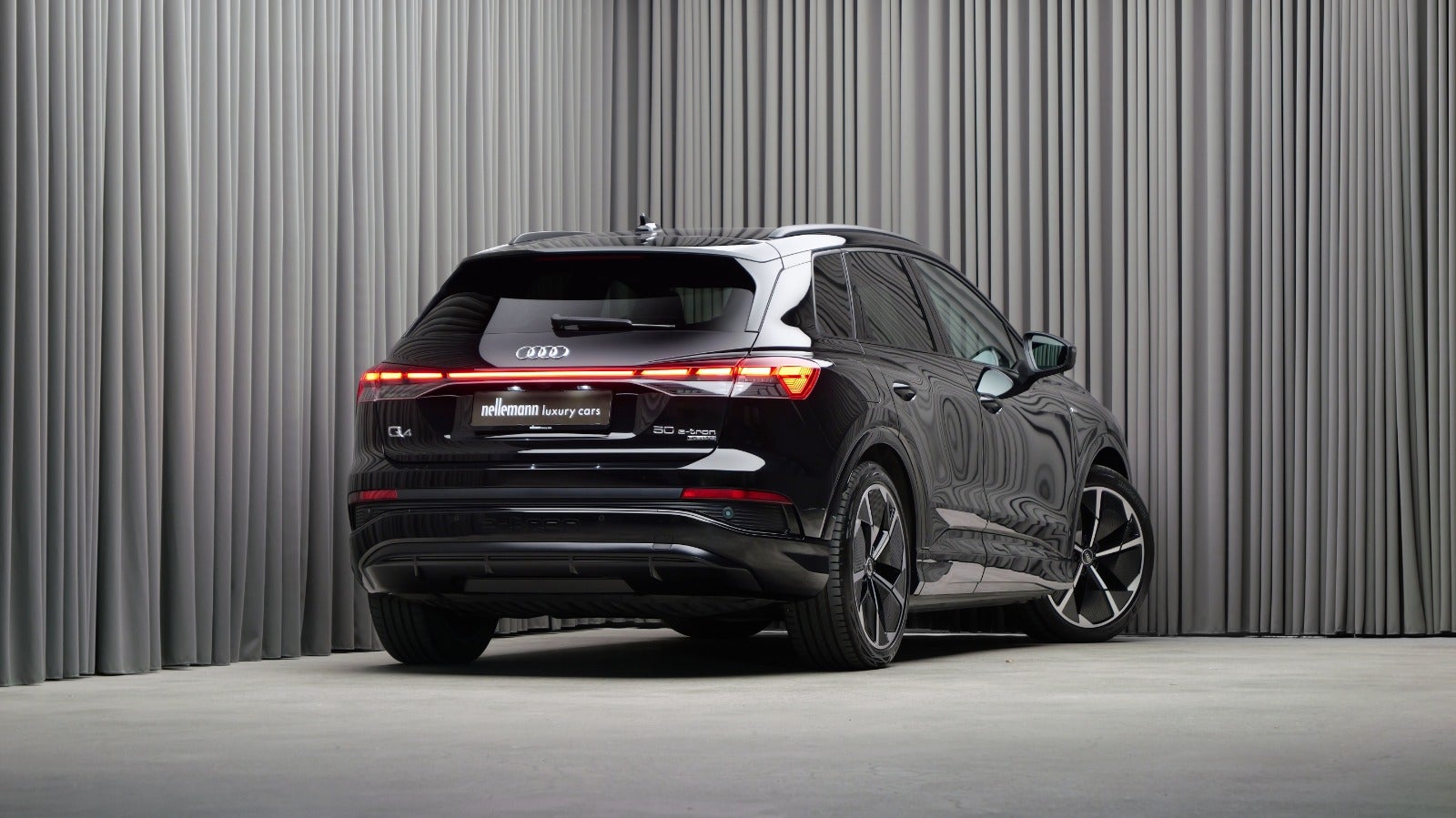 Audi Q4 e-tron S-line quattro
