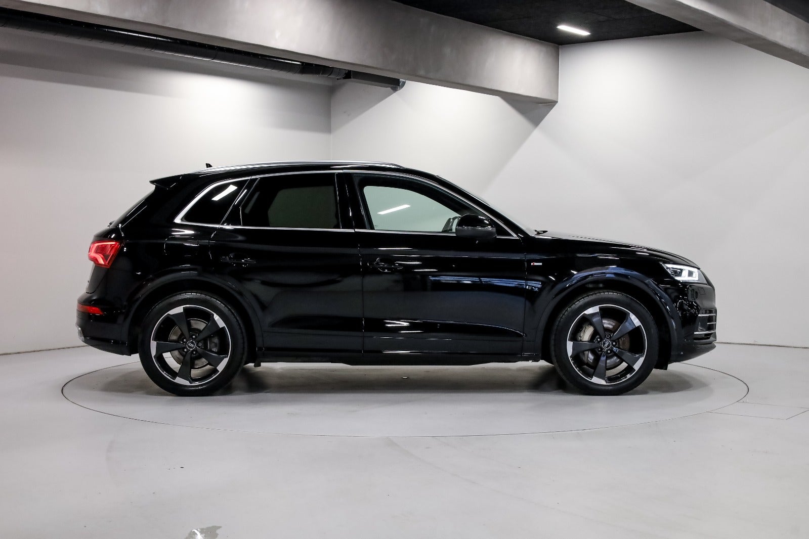 Audi Q5 55 TFSi e S-line quattro S-tr.