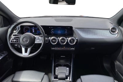 Mercedes EQA250