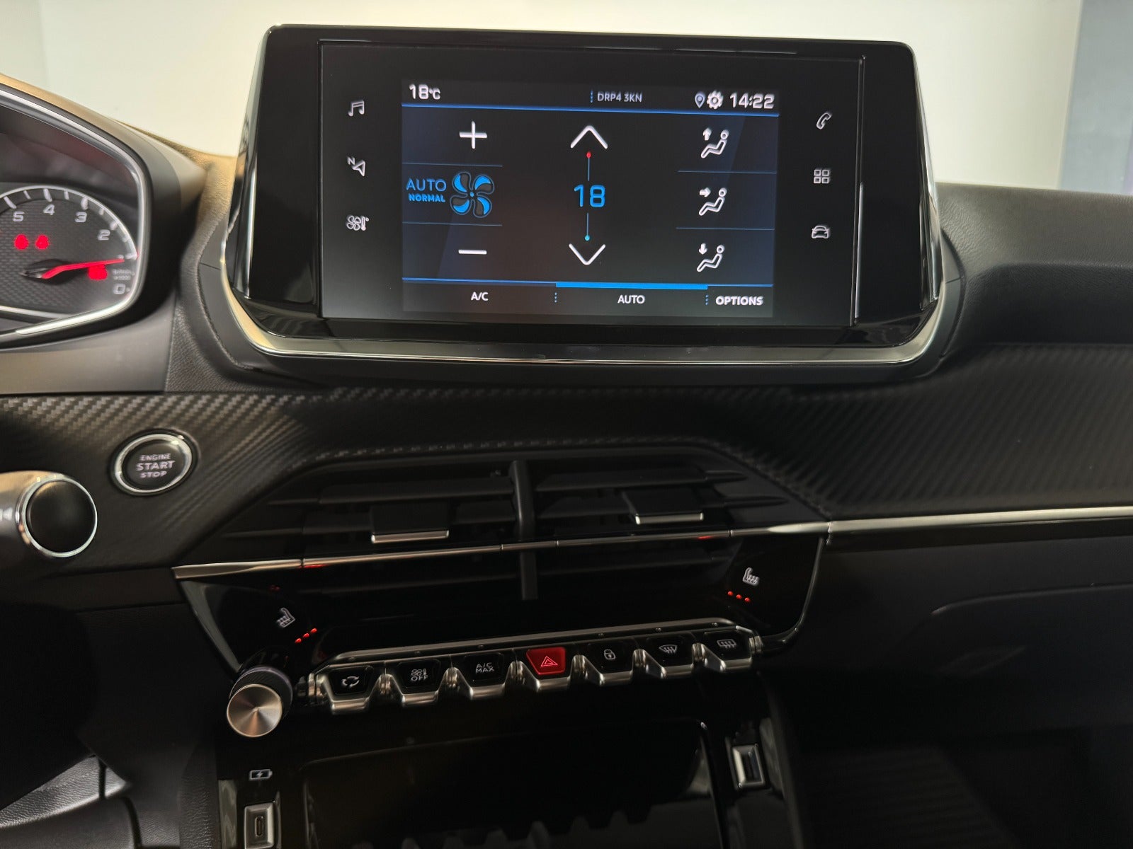 Peugeot 208 1,2 PureTech 100 Allure EAT8 5d - 14