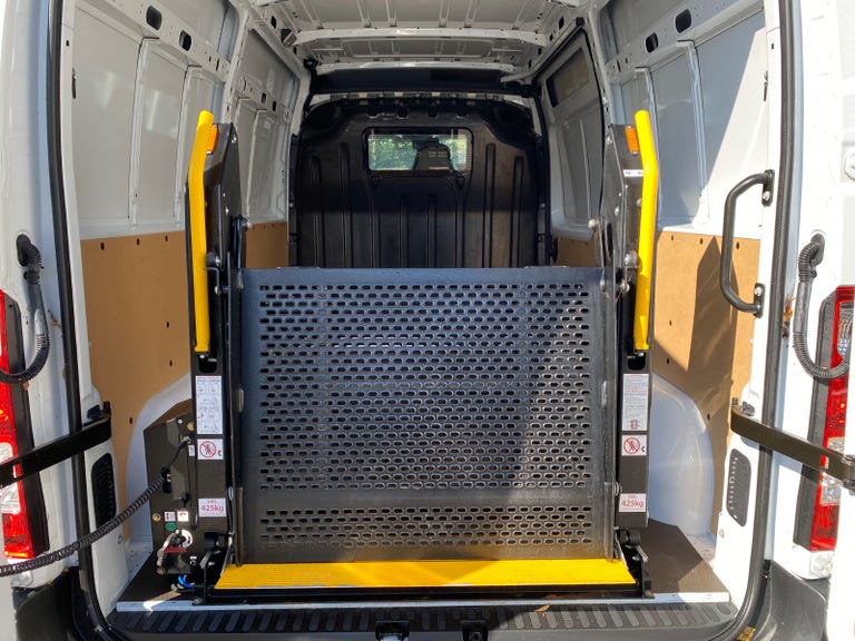 Nissan Interstar dCi 150 L2H2 Acenta Van