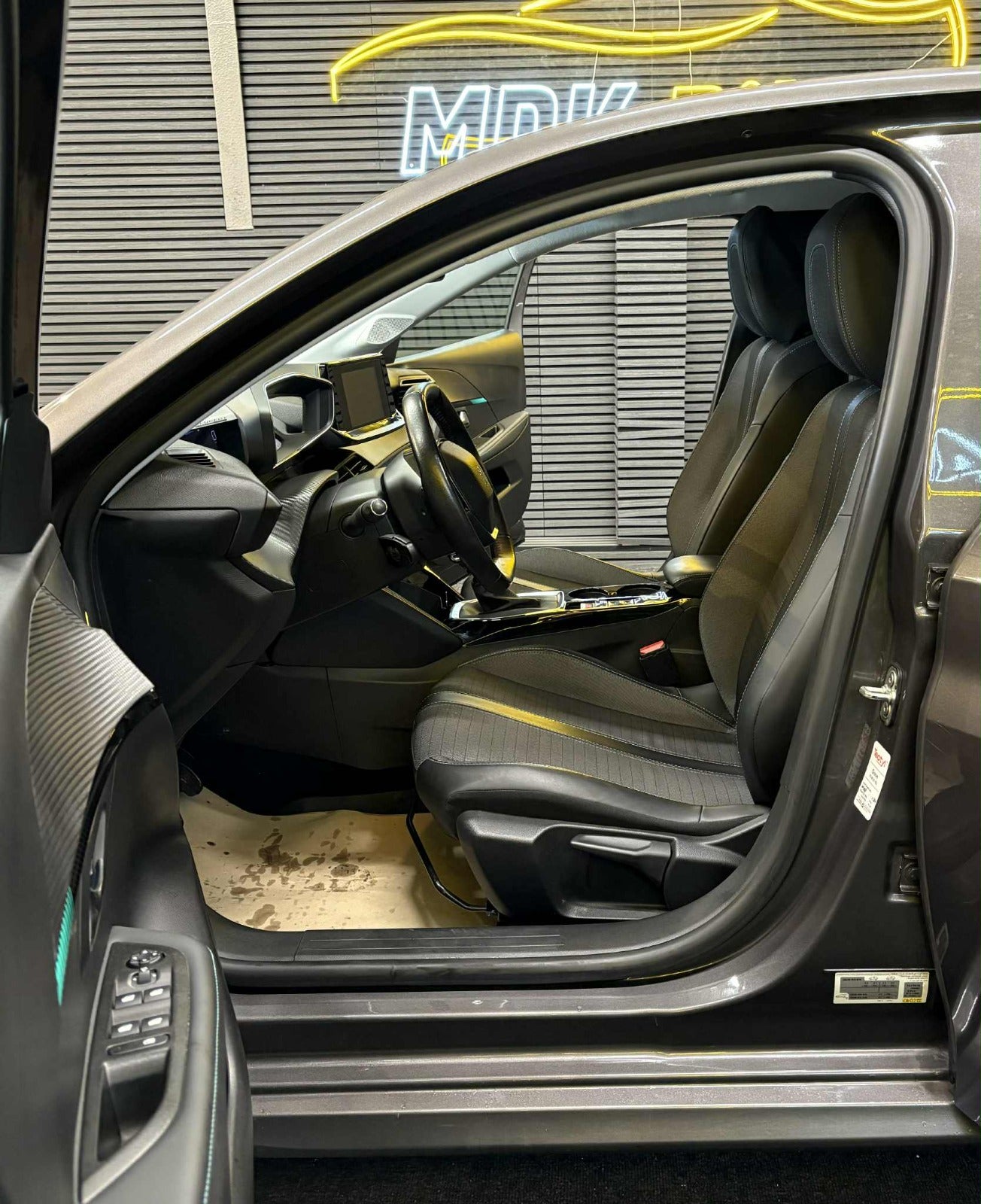 Billede af Peugeot 208 1,5 BlueHDi 100 Allure