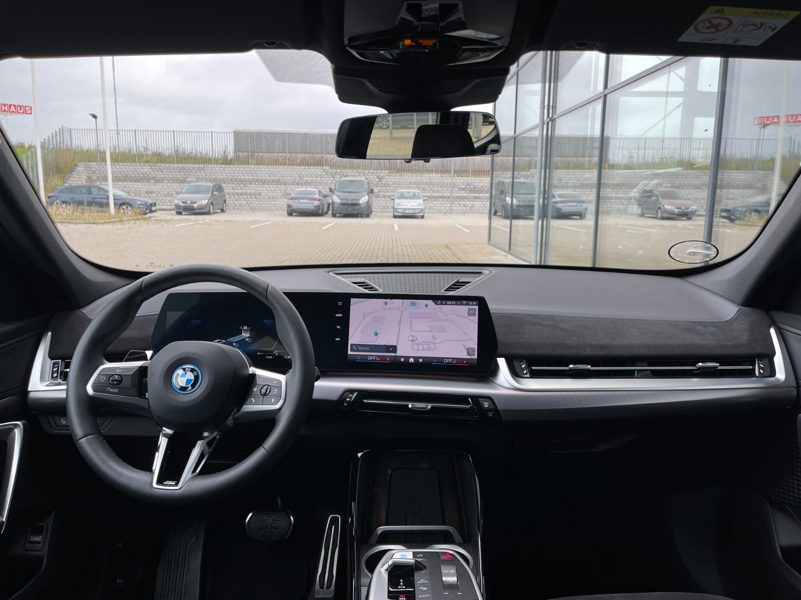 BMW iX1 eDrive20 M-Sport Premium 5d - 14