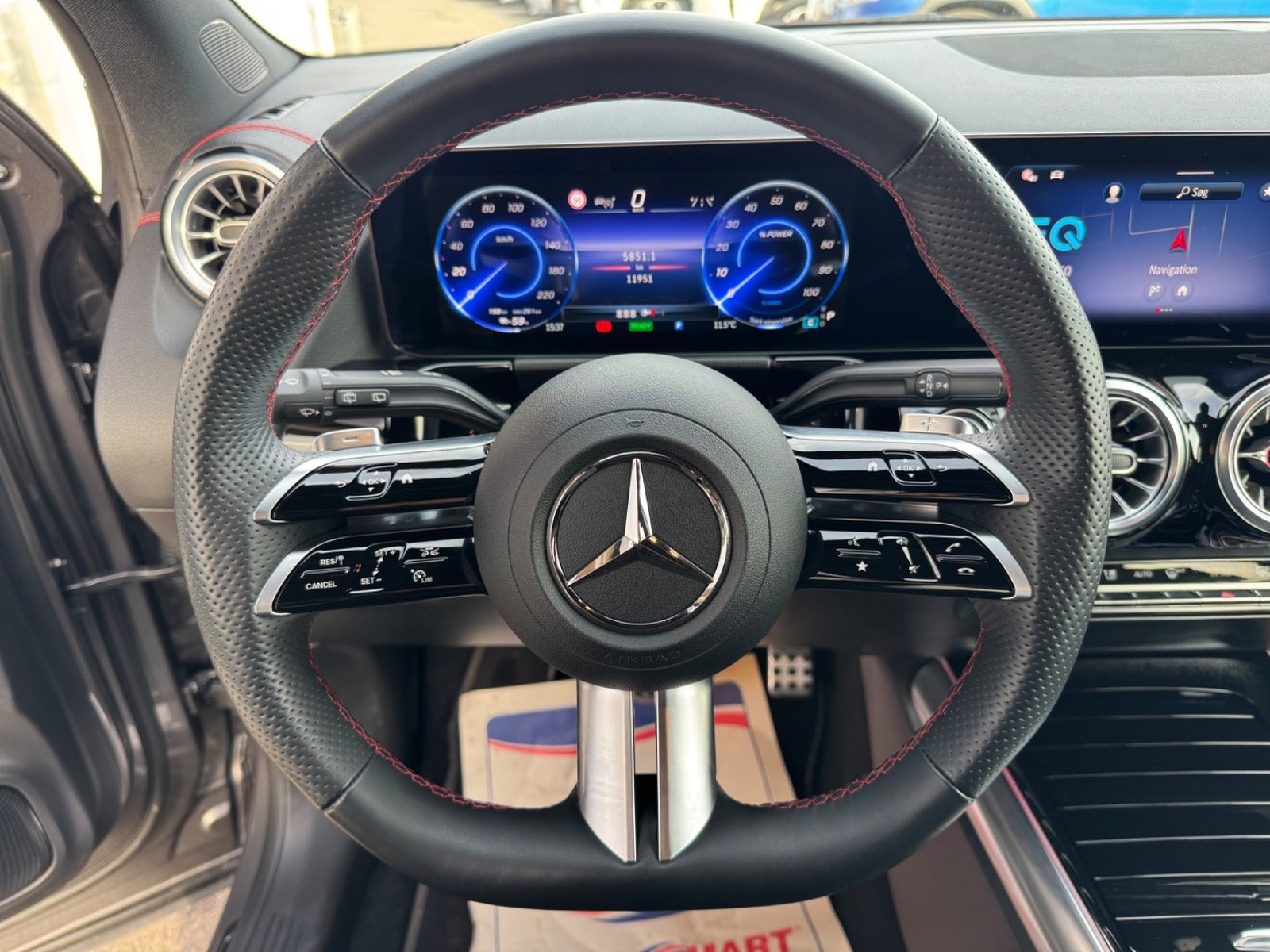 Billede af Mercedes EQA300  AMG Line 4Matic