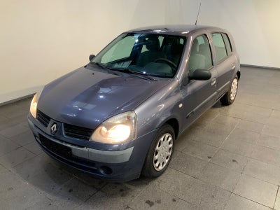 Renault Clio III 1,2 16V Basic 5d