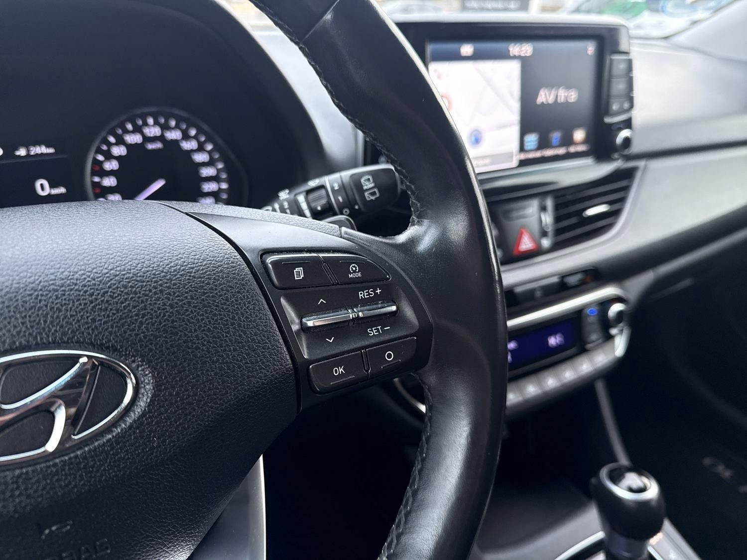 Billede af Hyundai i30 1,4 T-GDi Premium stc. DCT