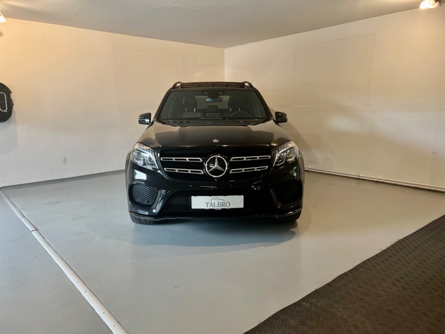 Mercedes – GLS500