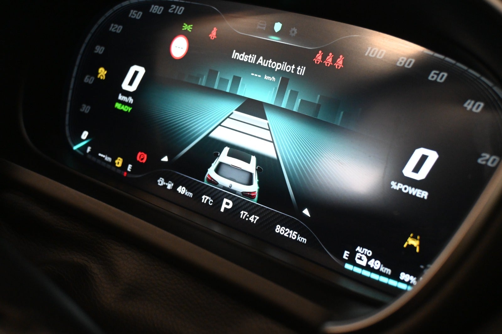 MG EHS PHEV Luxury