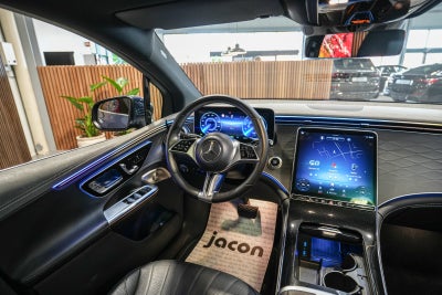 Mercedes EQE350 SUV