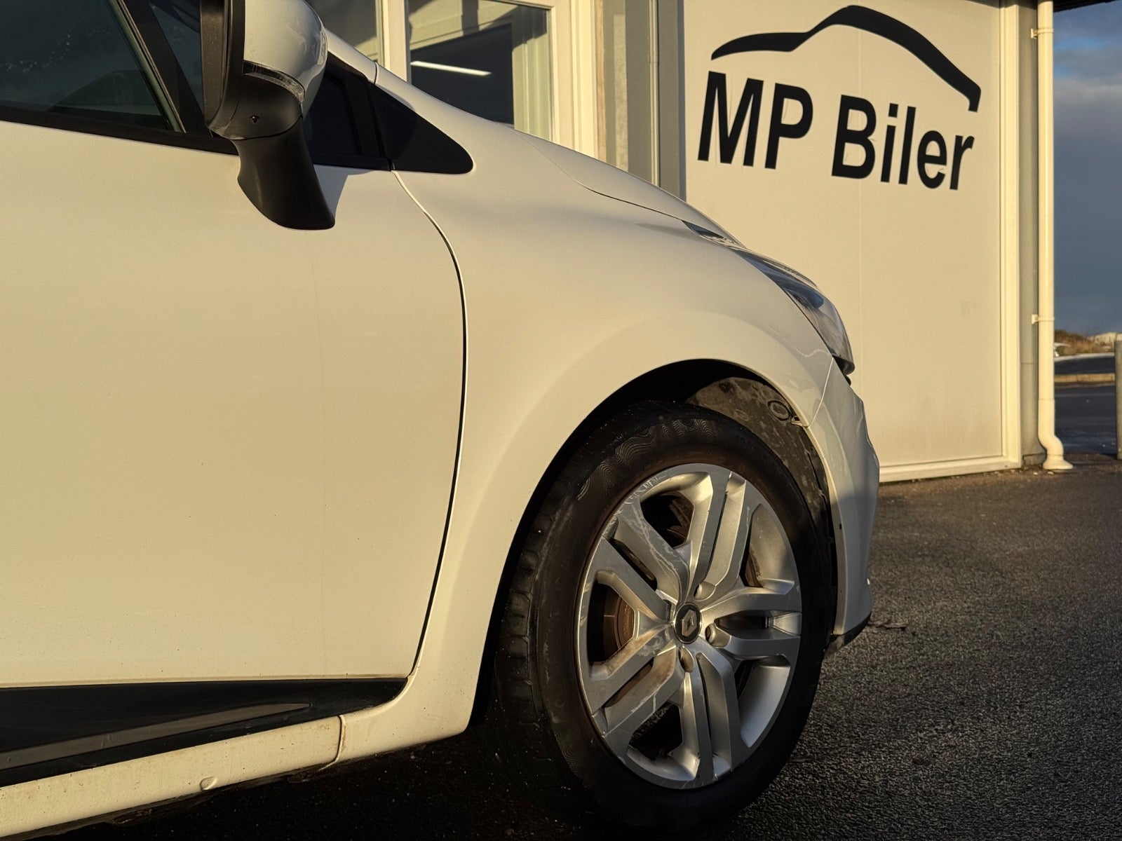 Billede af Renault Clio IV 1,5 dCi 90 Zen Sport Tourer