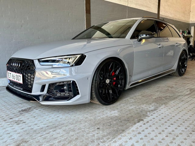 Audi RS4
